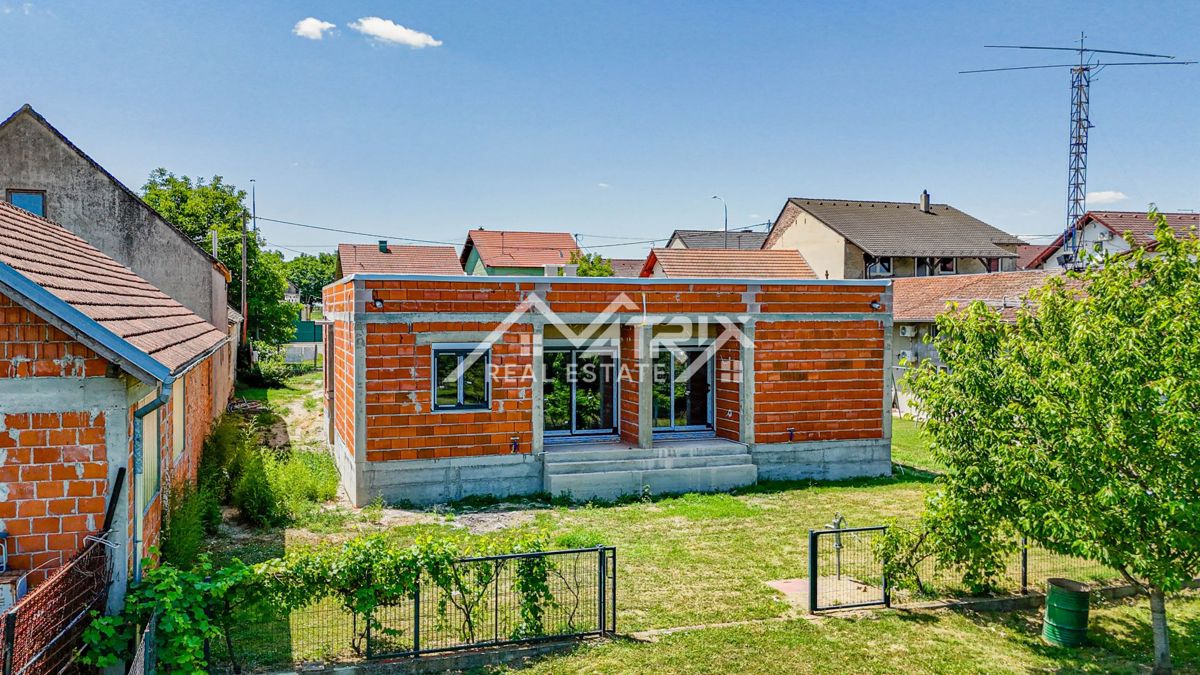 Stanovanje Osijek, 80m2