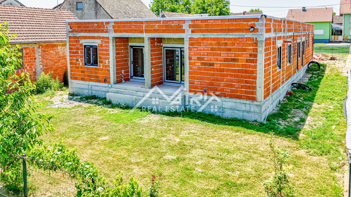 Stanovanje Osijek, 80m2