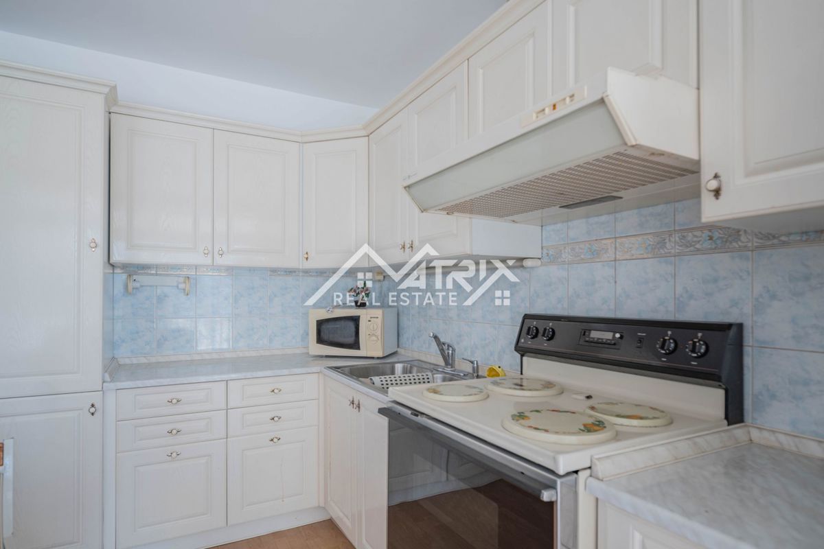 Pula, dvosobno stanovanje z balkonom na zaželeni lokaciji