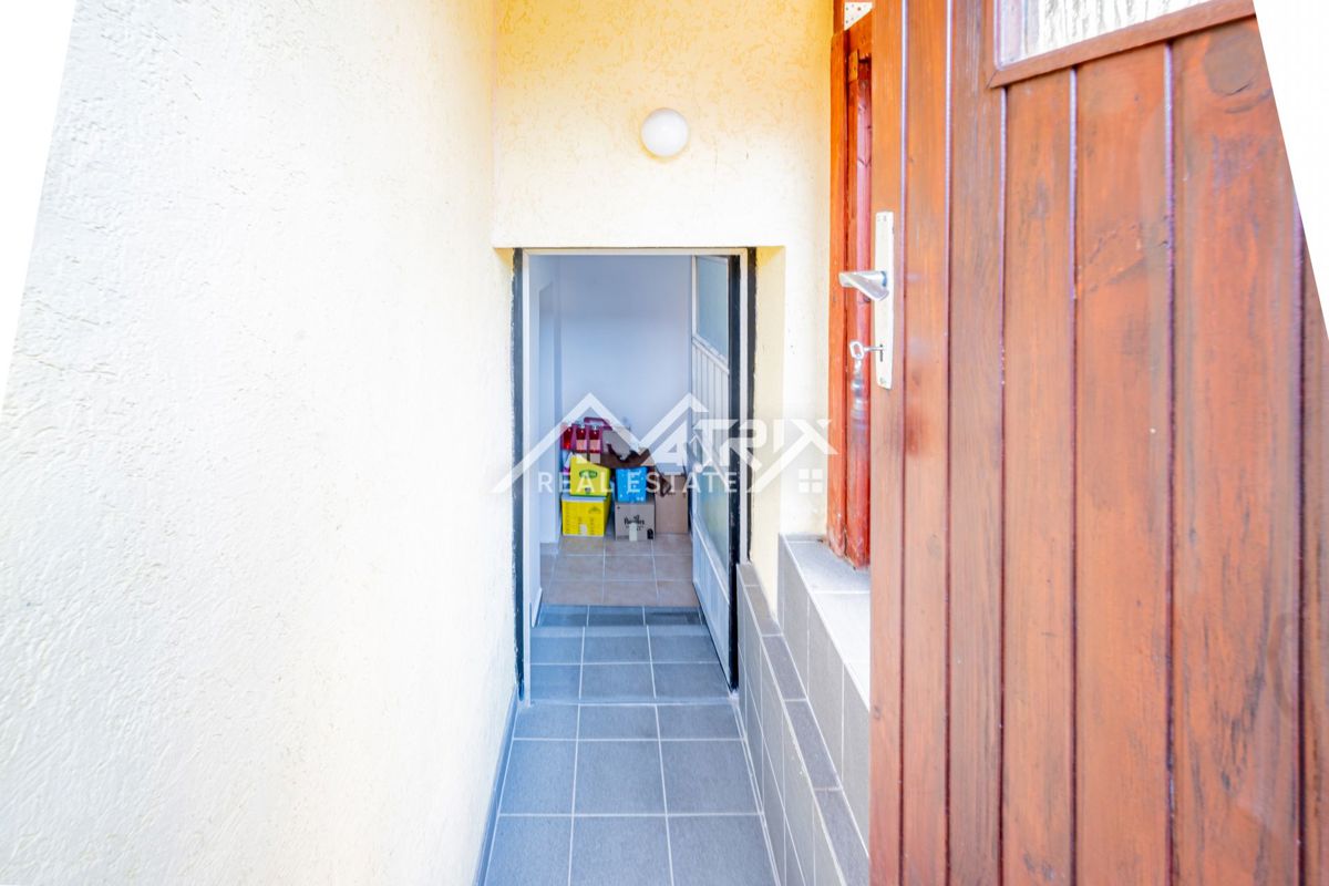 Hiša Retfala, Osijek, 120m2