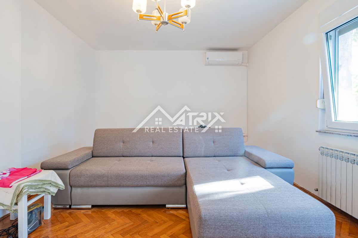 Hiša Retfala, Osijek, 120m2