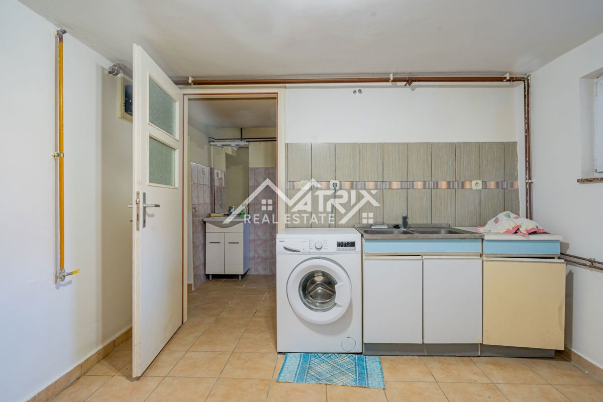 Hiša Retfala, Osijek, 120m2