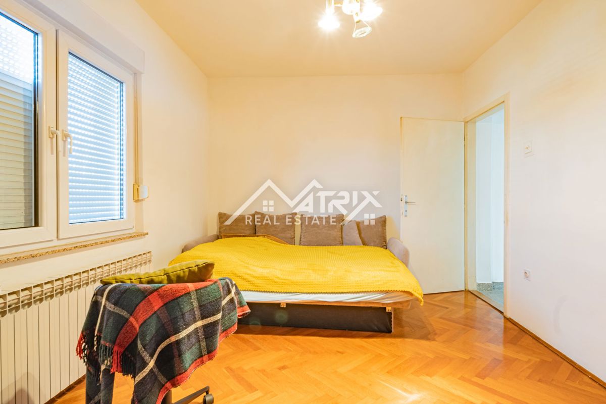 Hiša Retfala, Osijek, 120m2