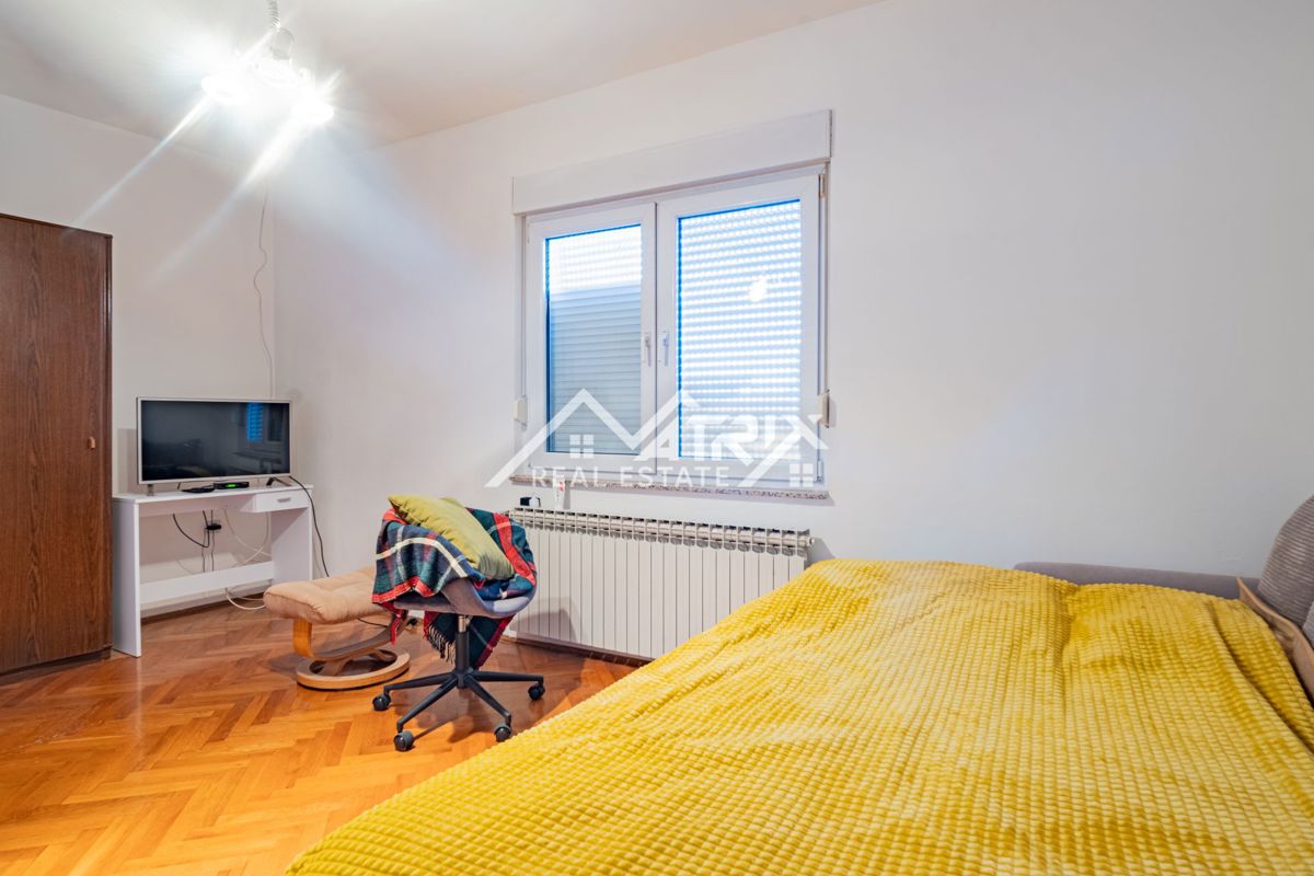 Hiša Retfala, Osijek, 120m2