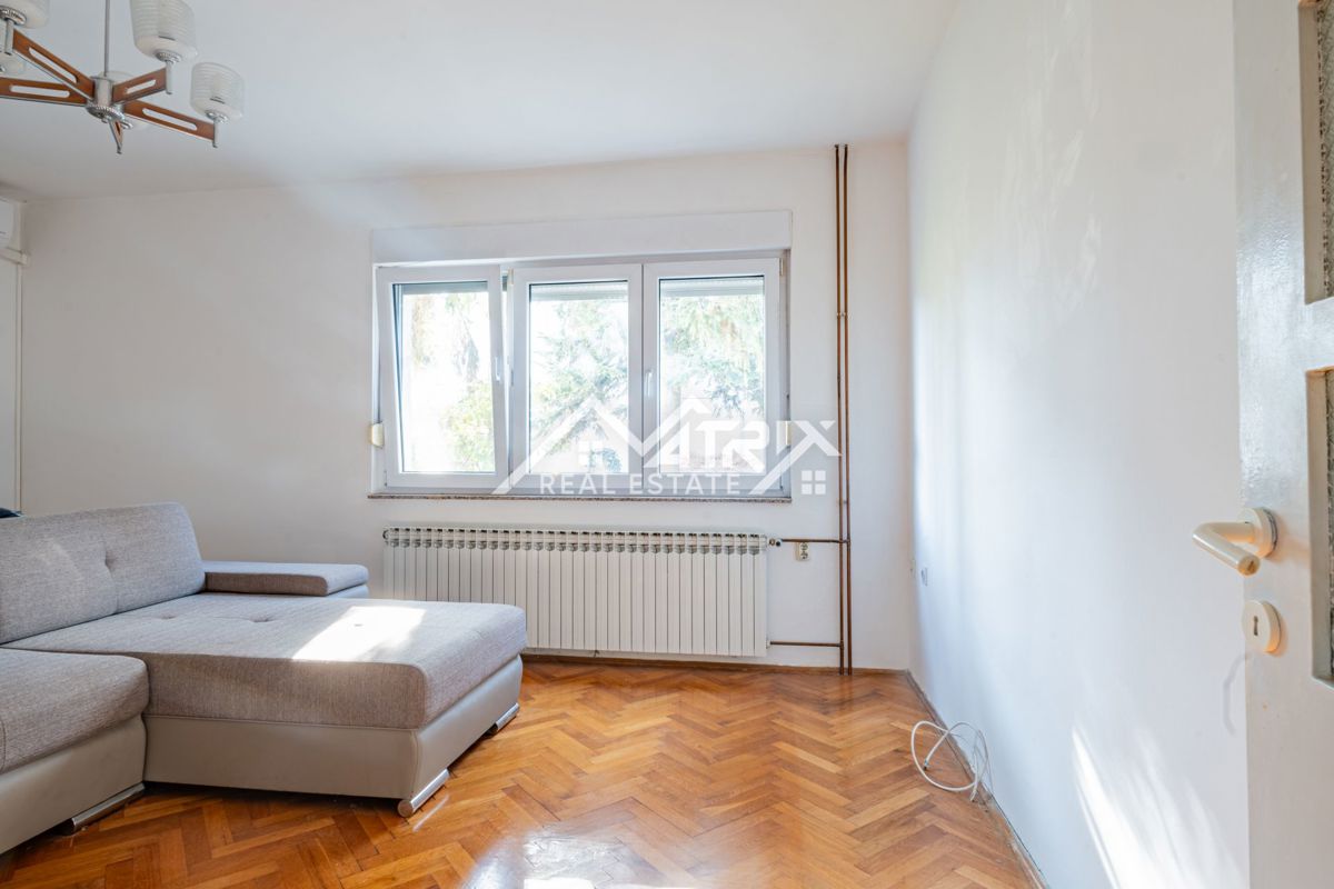 Hiša Retfala, Osijek, 120m2