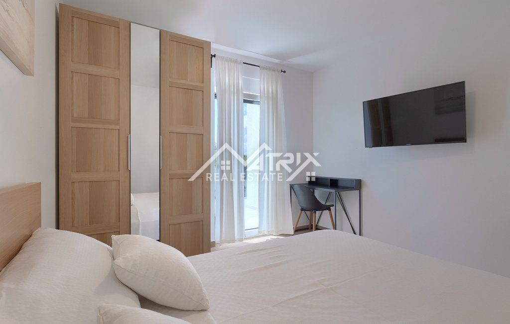 Območje Vodnjana - Vila z ogrevanim bazenom in 4 spalnicami