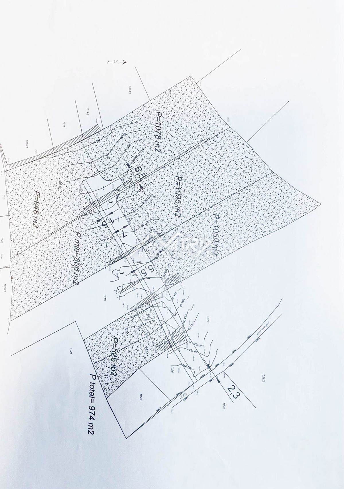 Motovun okolica, zazidljivo zemljišče 800 m² s pogledom
