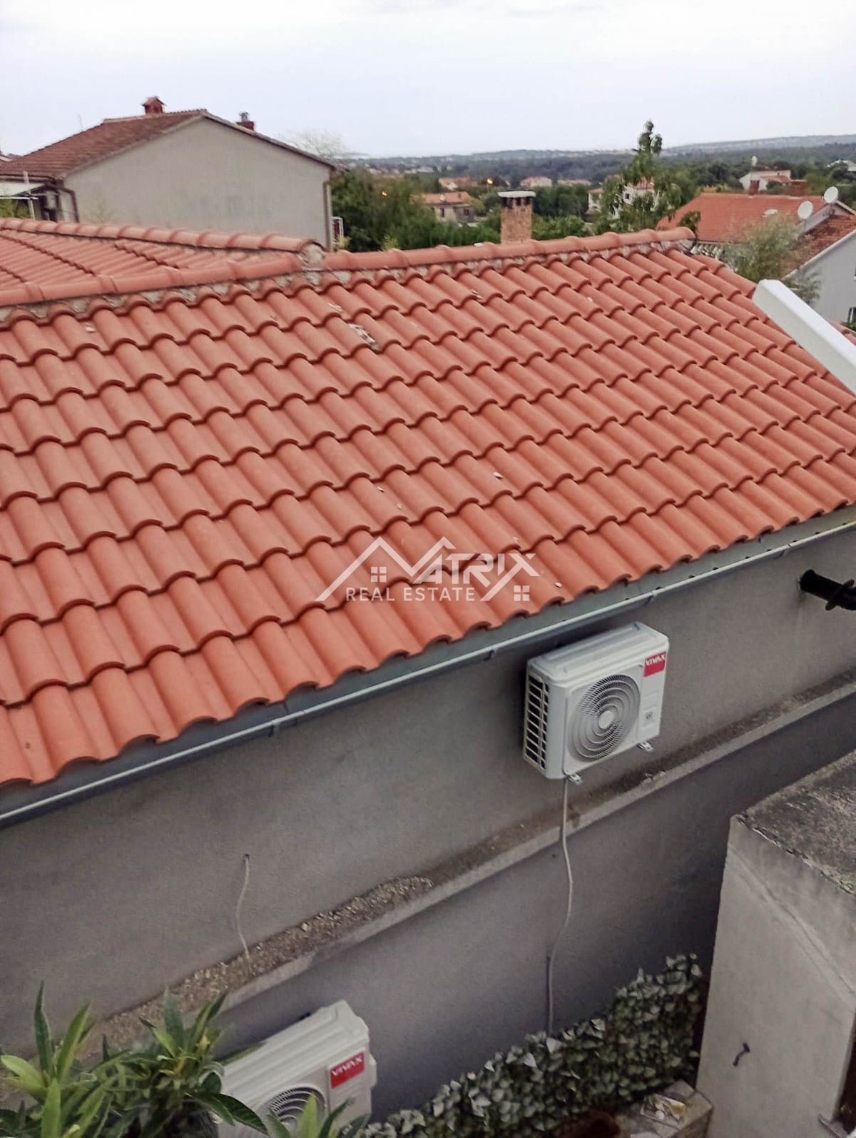 Pulj, samostojna hiša s potencialom na odlični lokaciji