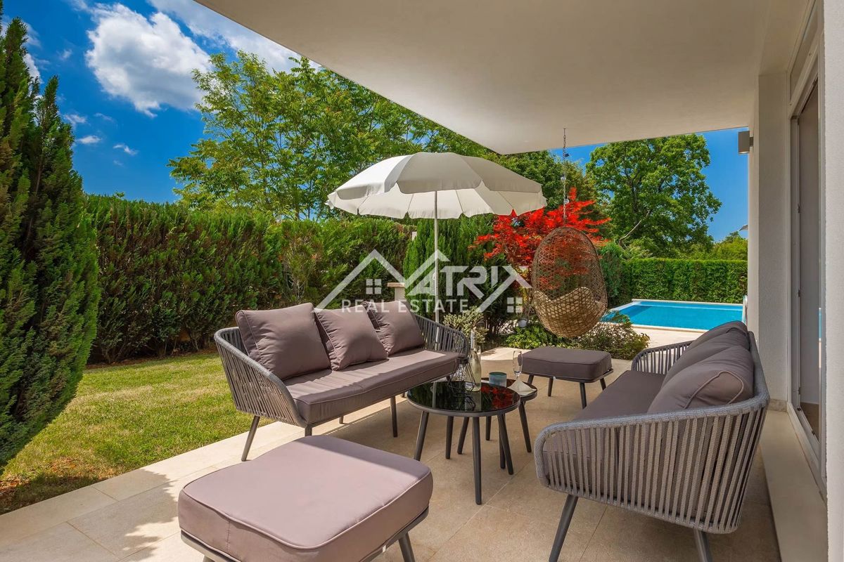 Žminj, luksuzna pametna vila z wellnessom in 2 bazenoma