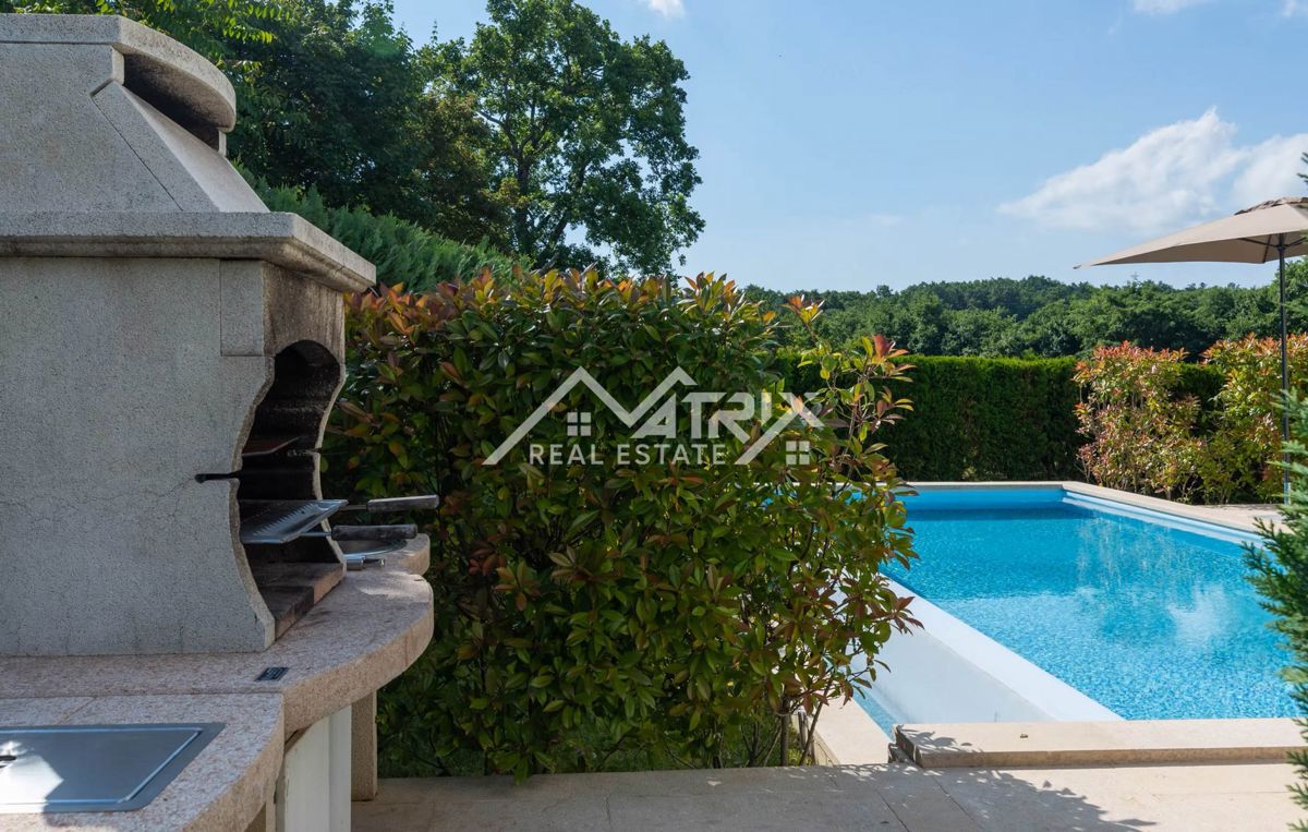 Žminj, luksuzna pametna vila z wellnessom in 2 bazenoma