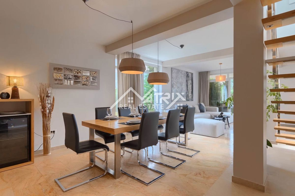 Žminj, luksuzna pametna vila z wellnessom in 2 bazenoma