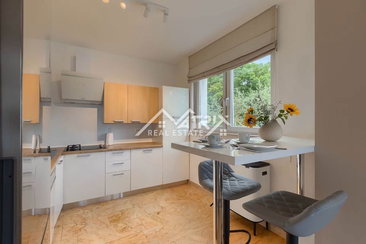 Žminj, luksuzna pametna vila z wellnessom in 2 bazenoma