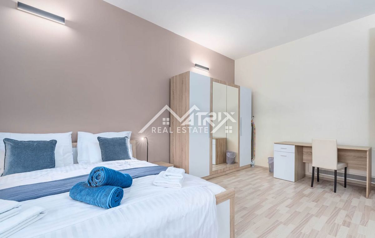 Žminj, luksuzna pametna vila z wellnessom in 2 bazenoma