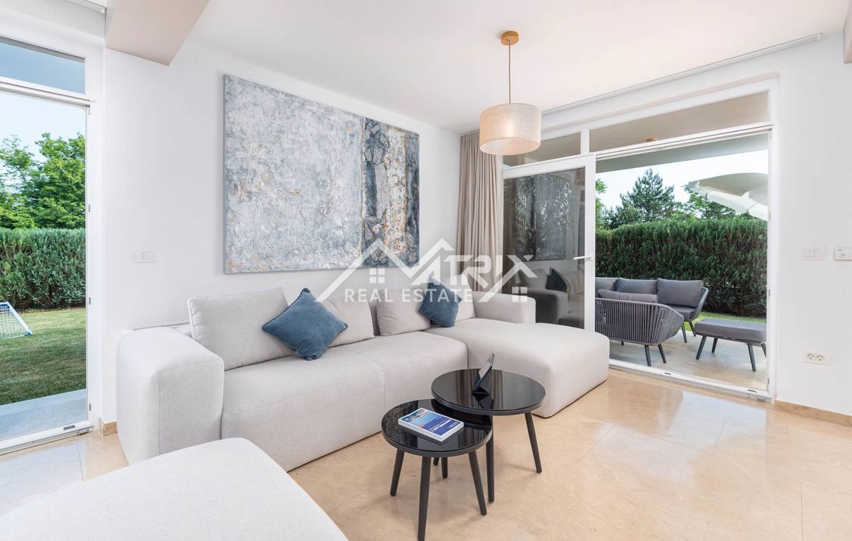 Žminj, luksuzna pametna vila z wellnessom in 2 bazenoma