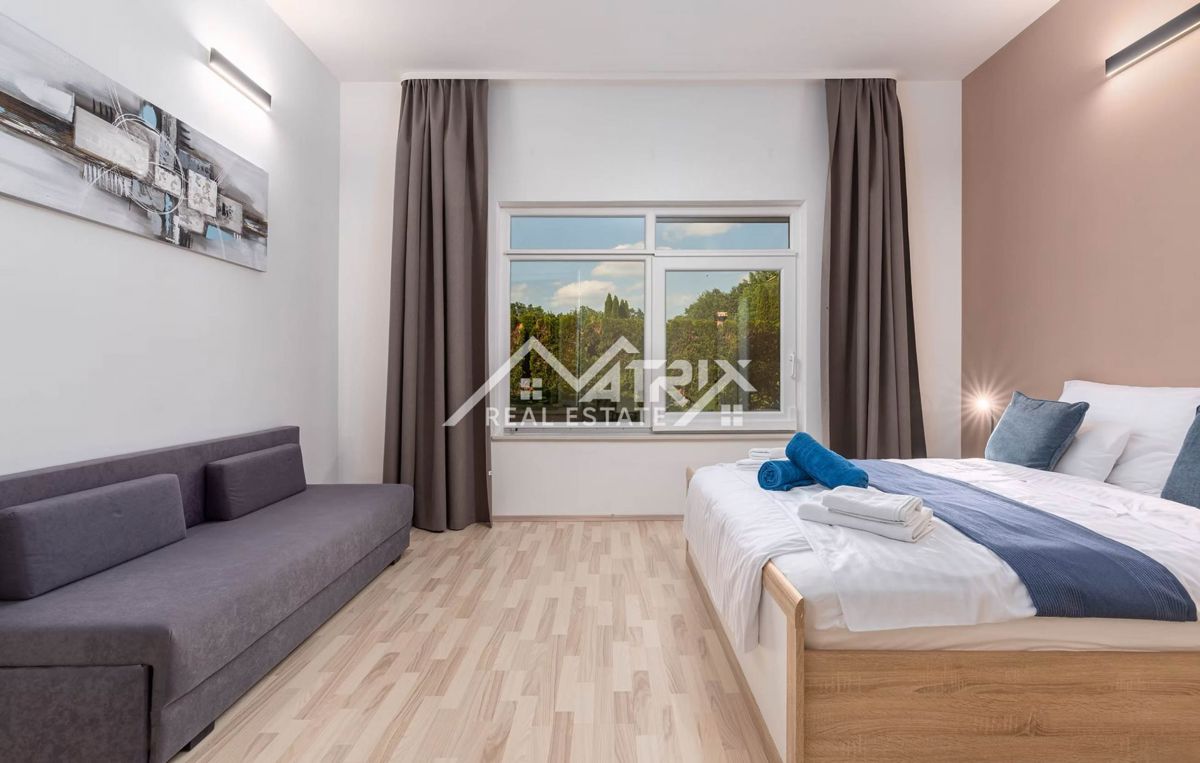 Žminj, luksuzna pametna vila z wellnessom in 2 bazenoma