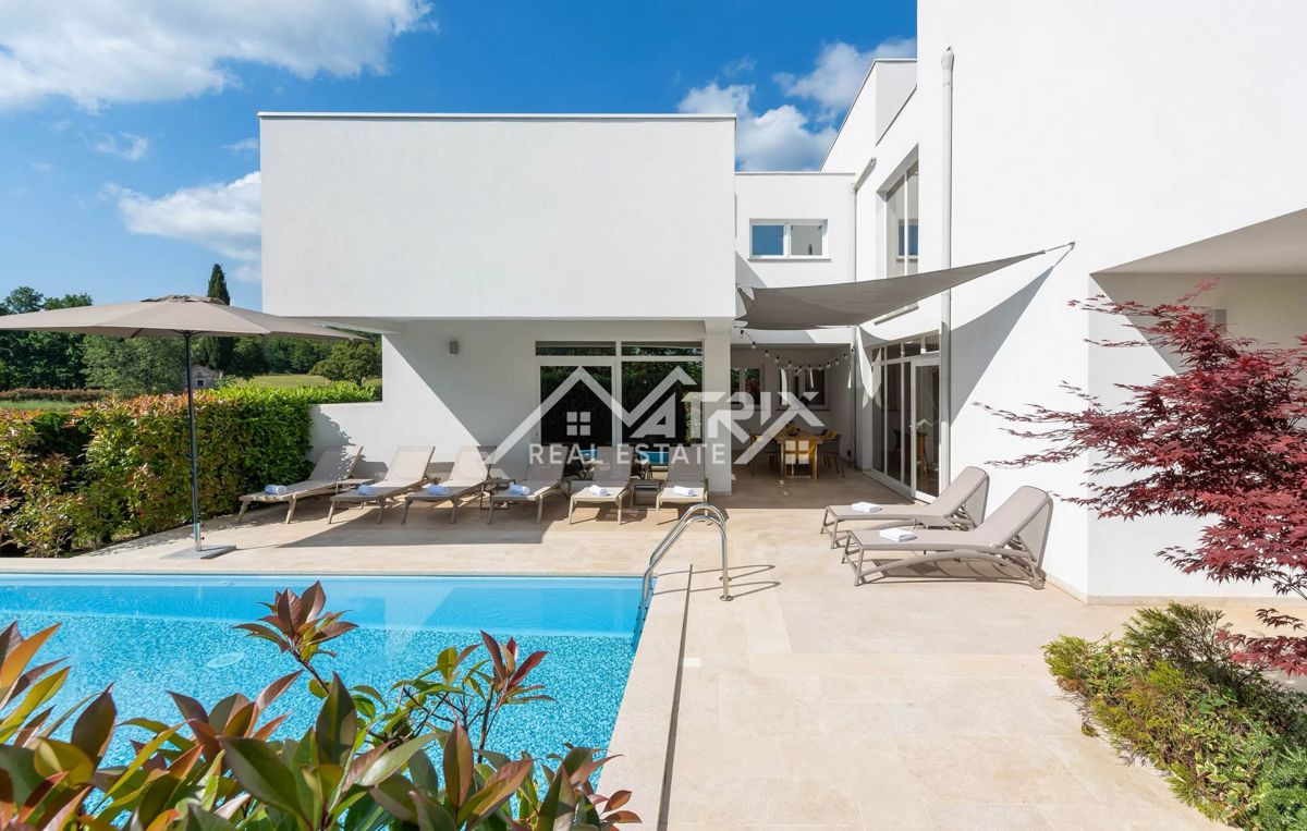 Žminj, luksuzna pametna vila z wellnessom in 2 bazenoma