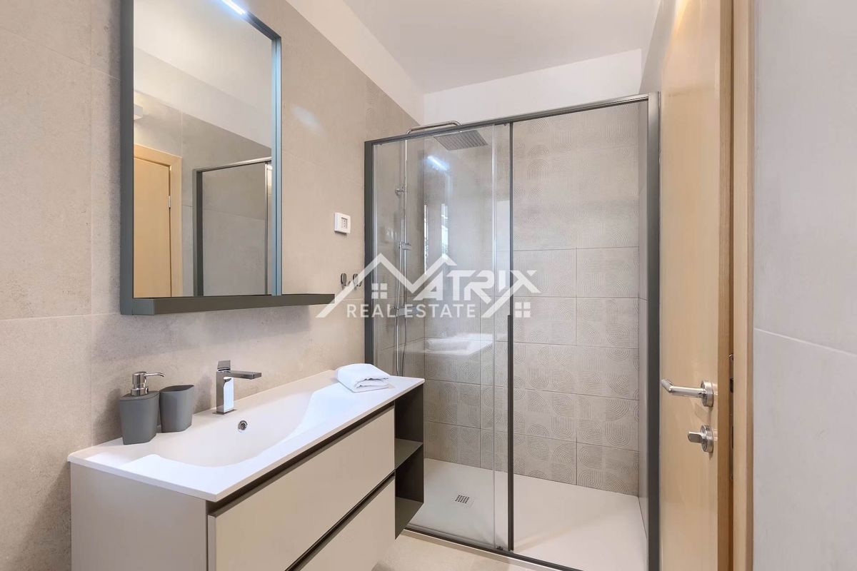 Žminj, luksuzna pametna vila z wellnessom in 2 bazenoma