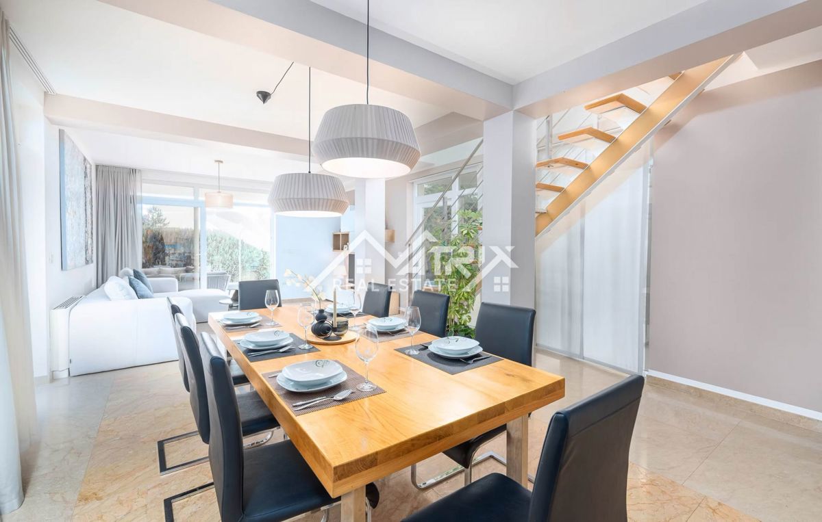 Žminj, luksuzna pametna vila z wellnessom in 2 bazenoma