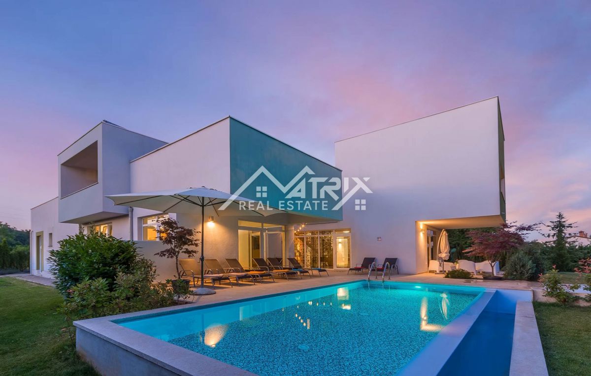 Žminj, luksuzna pametna vila z wellnessom in 2 bazenoma