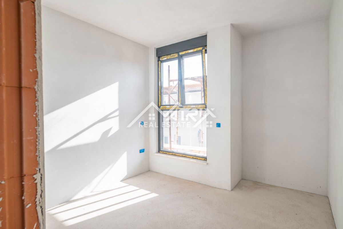 Rovinj okolica, stanovanje z dvema spalnicama v prvem nadstropju