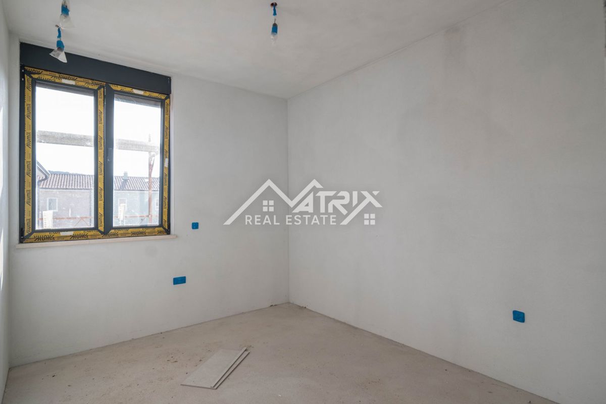 Rovinj okolica, stanovanje z dvema spalnicama v prvem nadstropju