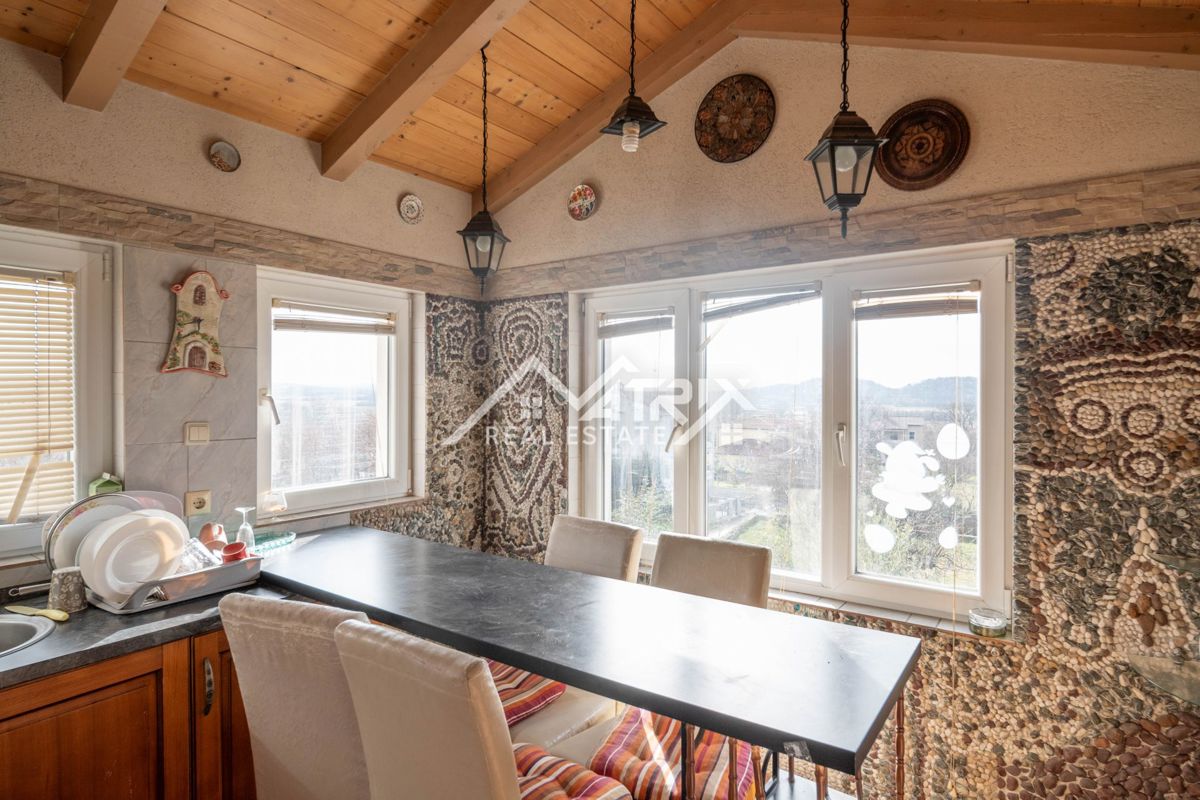 Poreč okolica, prostorno stanovanje v 1. nadstropju