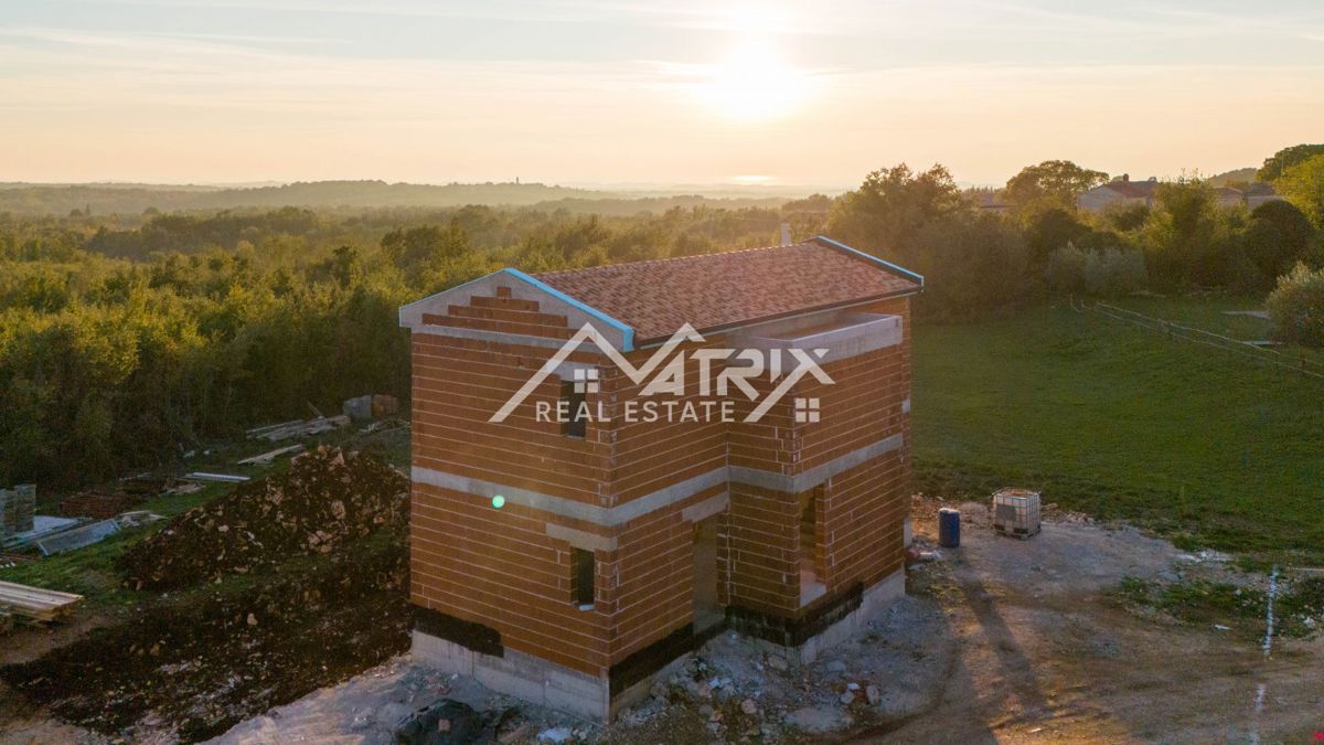 Okolica Poreča, hiša s 4 spalnicami in pogledom na morje