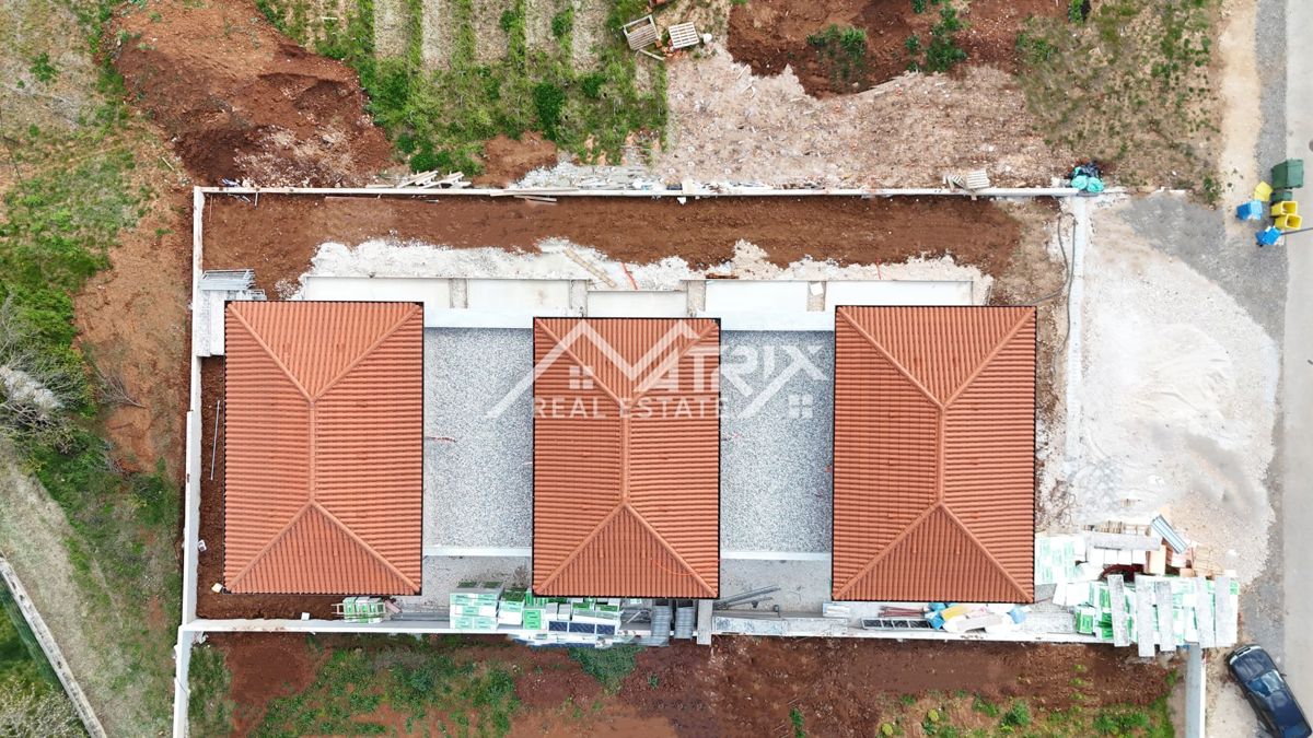 Poreč, lepa vrstna hiša blizu središča mesta