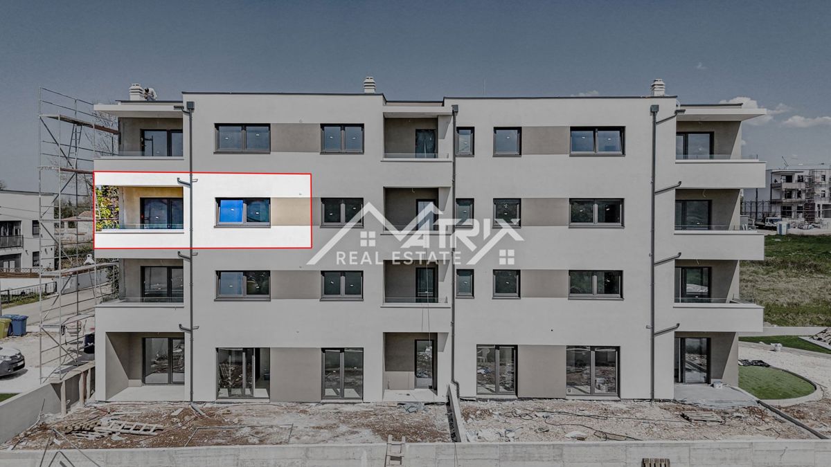 Poreč okolica, Novogradnja z 2 spalnicama in teraso