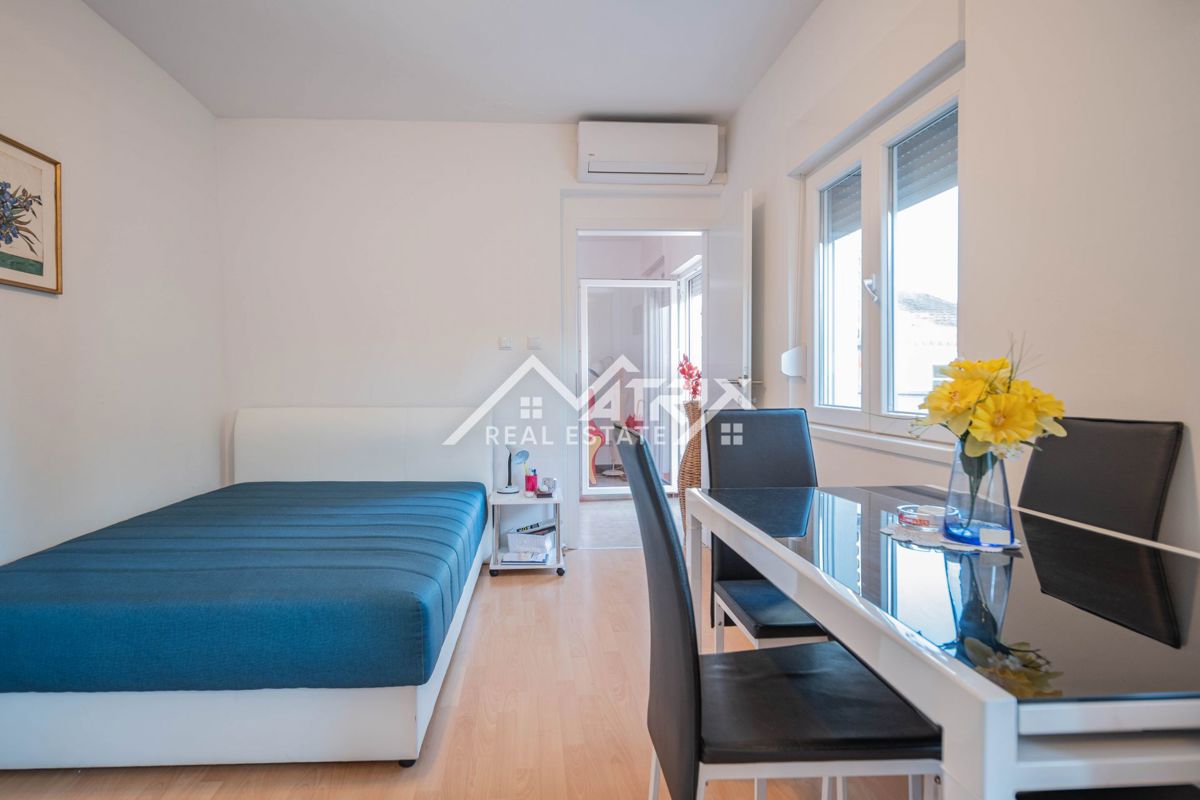 Barbariga, apartma s parkiriščem in teraso