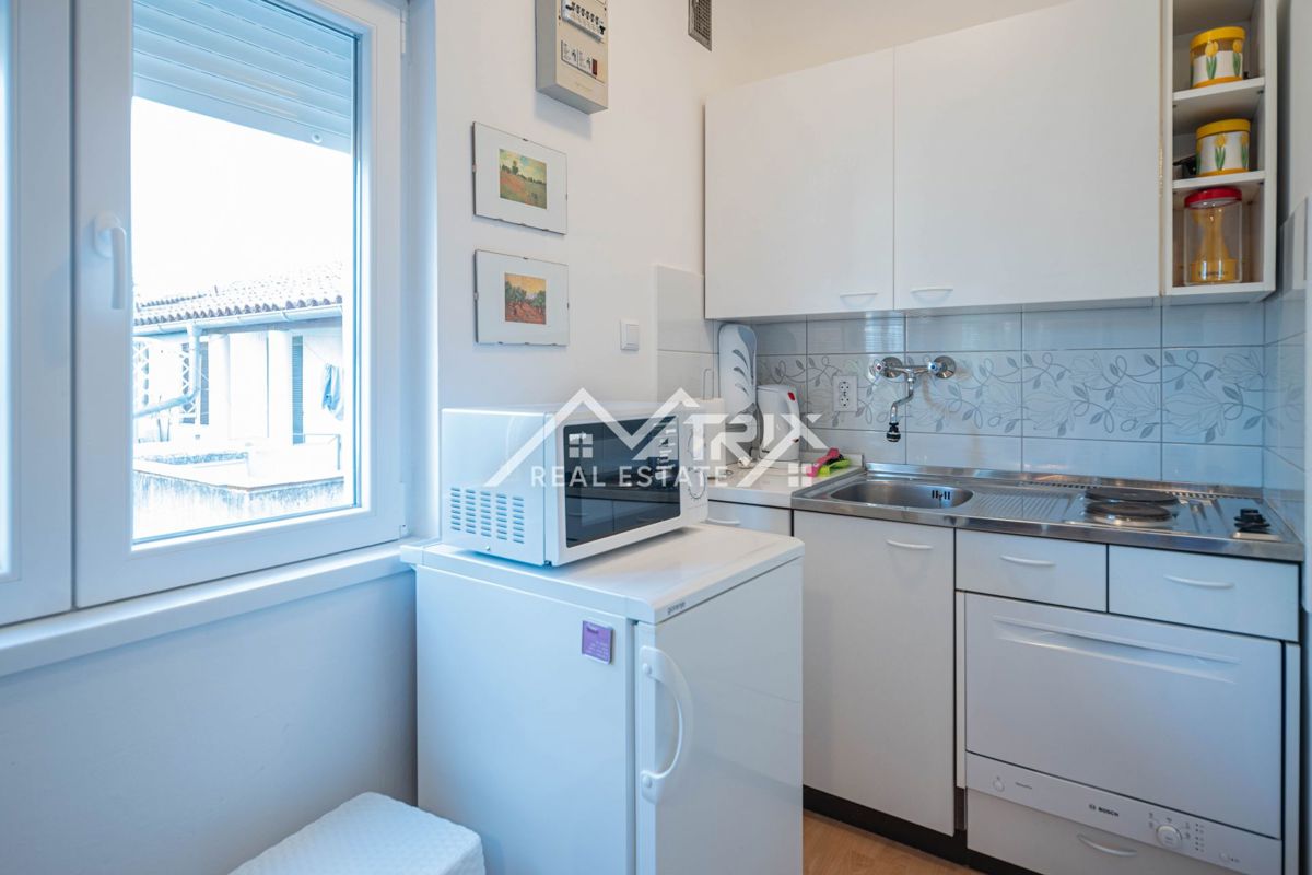 Barbariga, apartma s parkiriščem in teraso