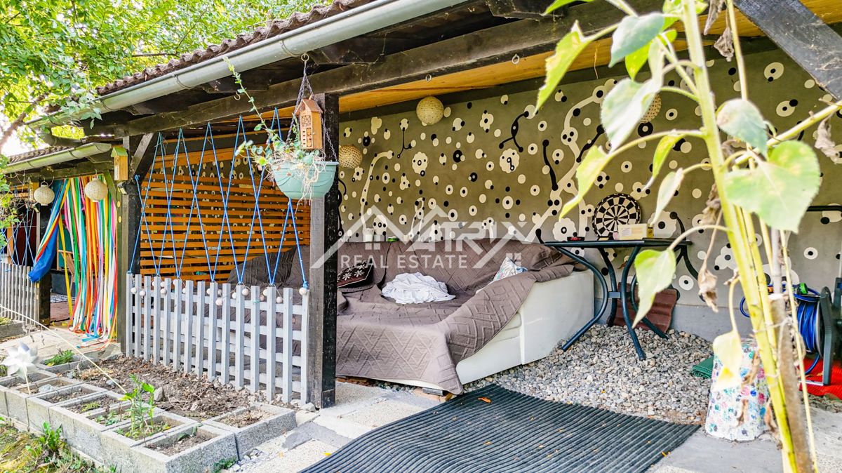 Hiša Slatina, 390m2