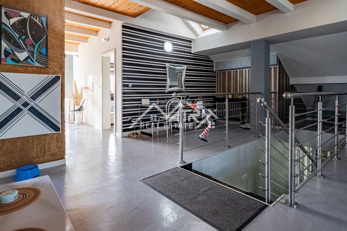 Hiša Slatina, 390m2