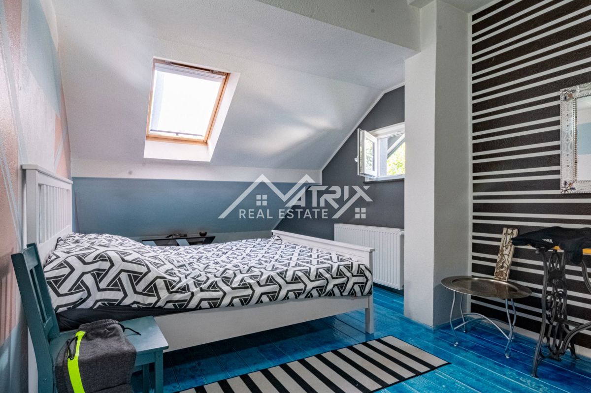 Hiša Slatina, 390m2