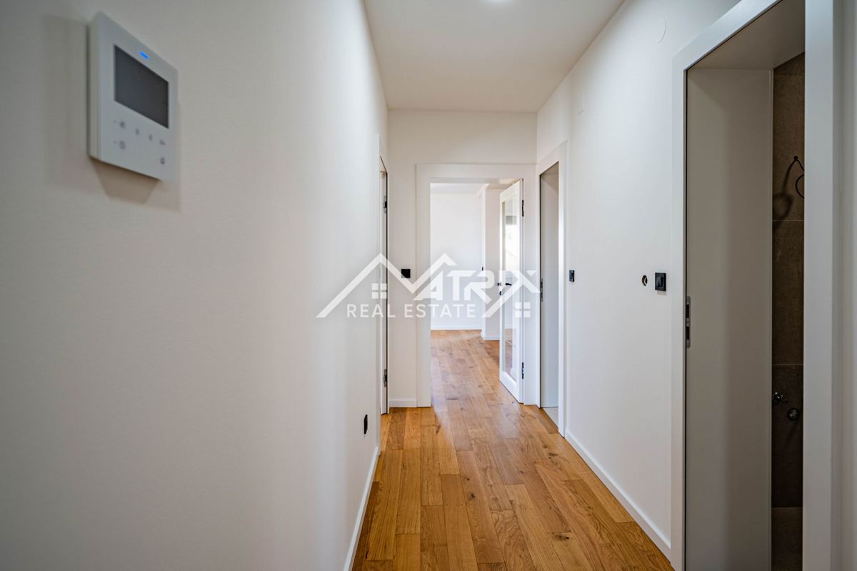 Stanovanje Centar, Vinkovci, 101,73m2