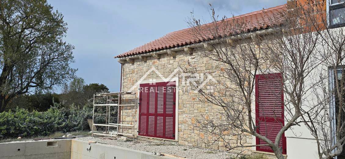 Svetvinčenat, Vila s bazenom v srcu Istre