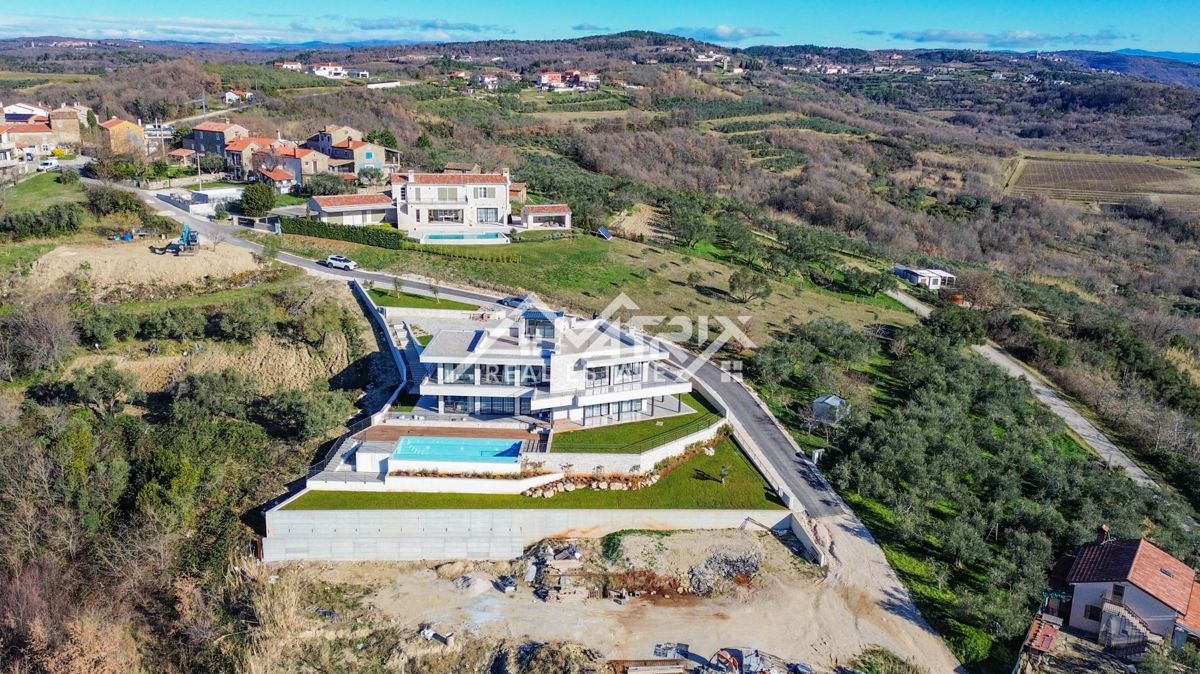 Območje Buj - Luksuzna in moderna vila s pogledom na morje