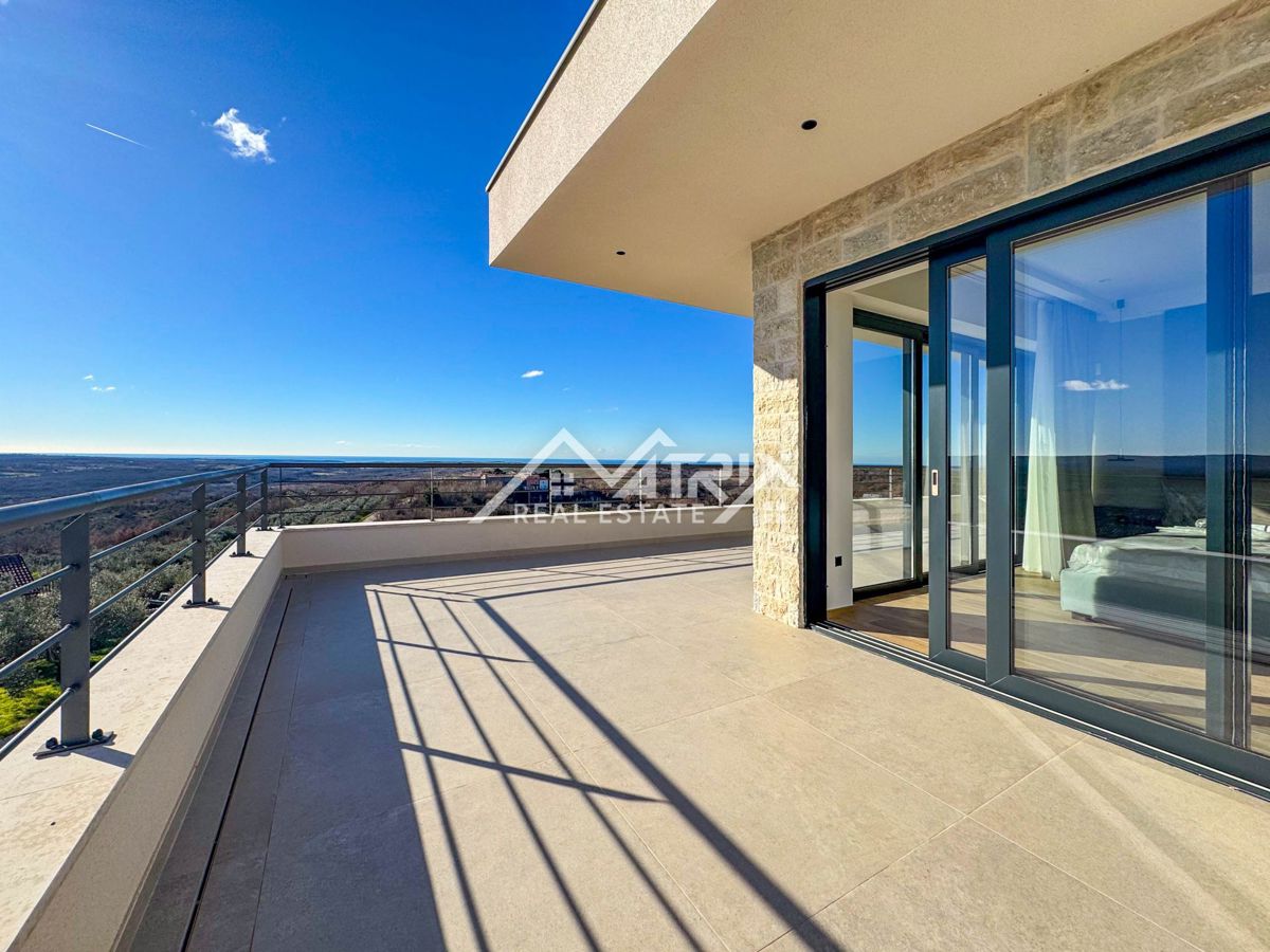 Območje Buj - Luksuzna in moderna vila s pogledom na morje