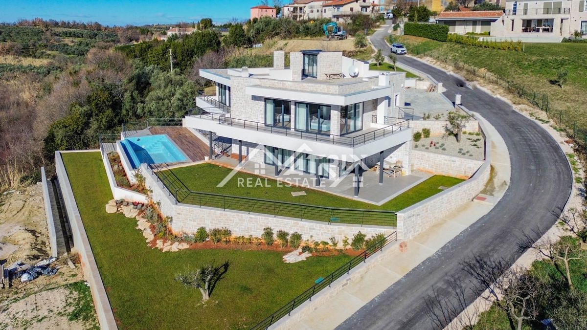 Območje Buj - Luksuzna in moderna vila s pogledom na morje