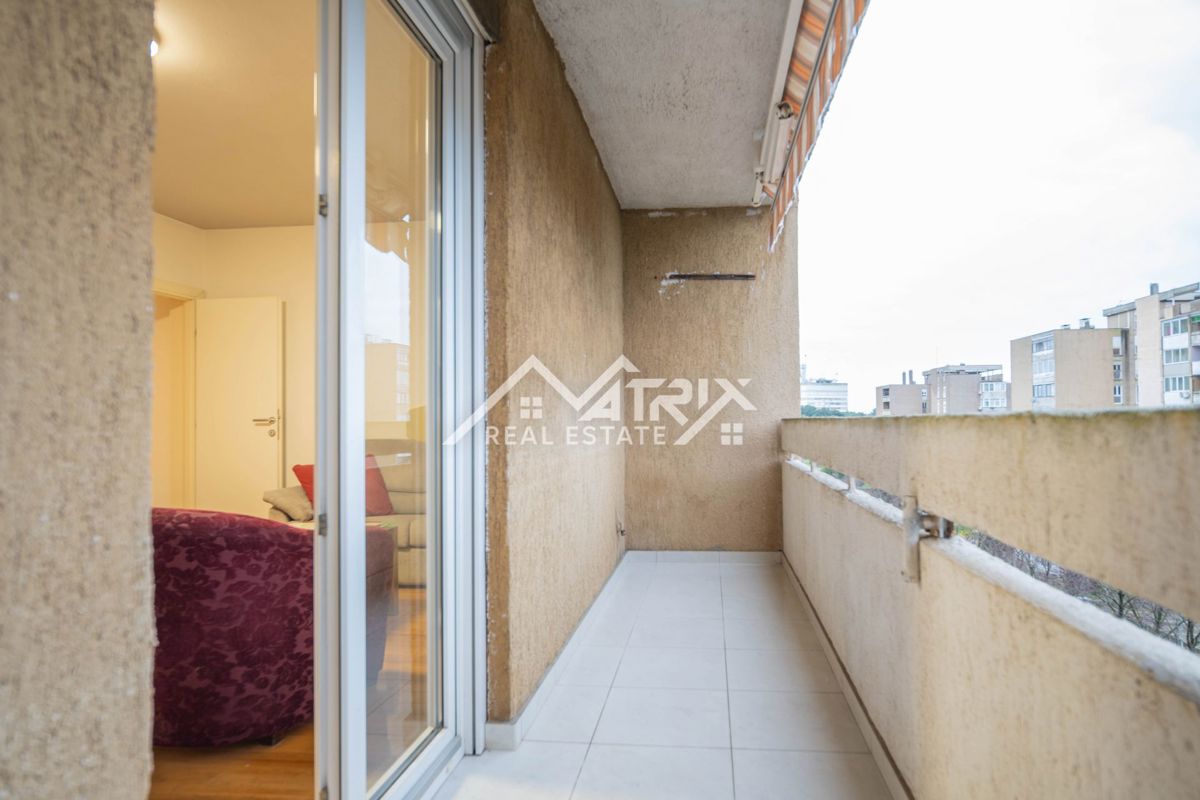 Pula, kakovostno enosobno stanovanje na iskani lokaciji – priložnost