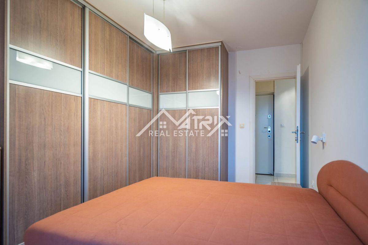 Pula, kakovostno enosobno stanovanje na iskani lokaciji – priložnost