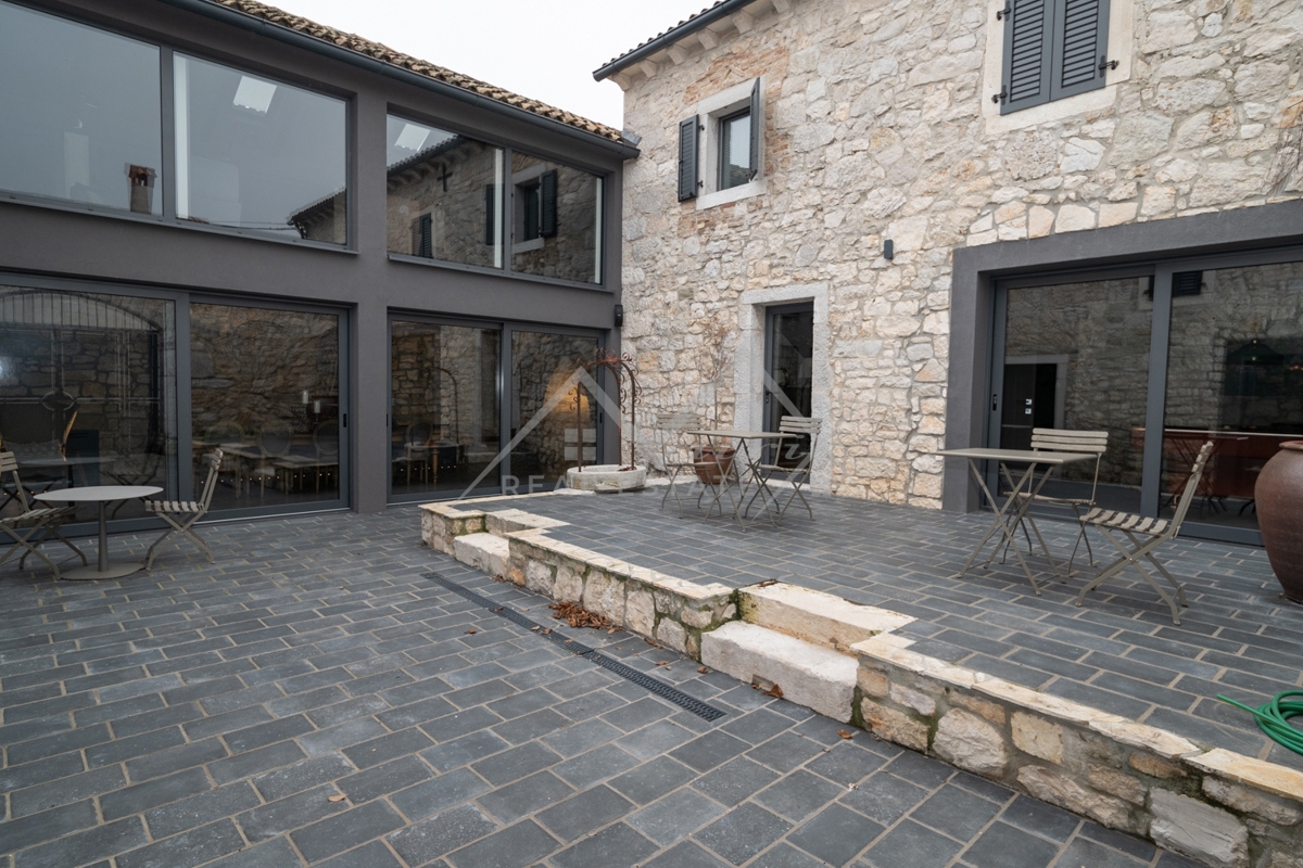 Hiša Poreč, 350m2