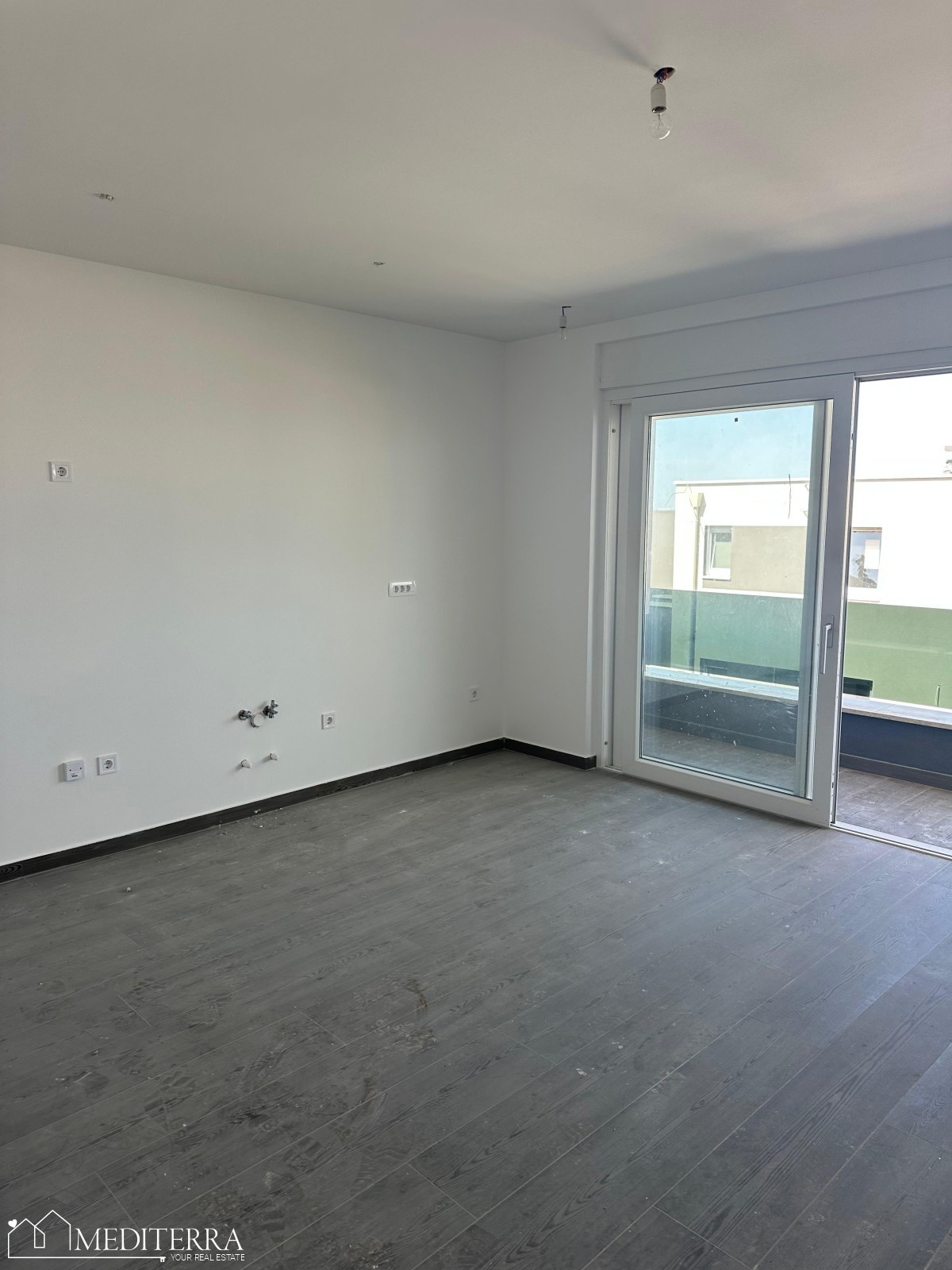 Apartma s strešno teraso in pogledom na morje, Vabriga, Istra