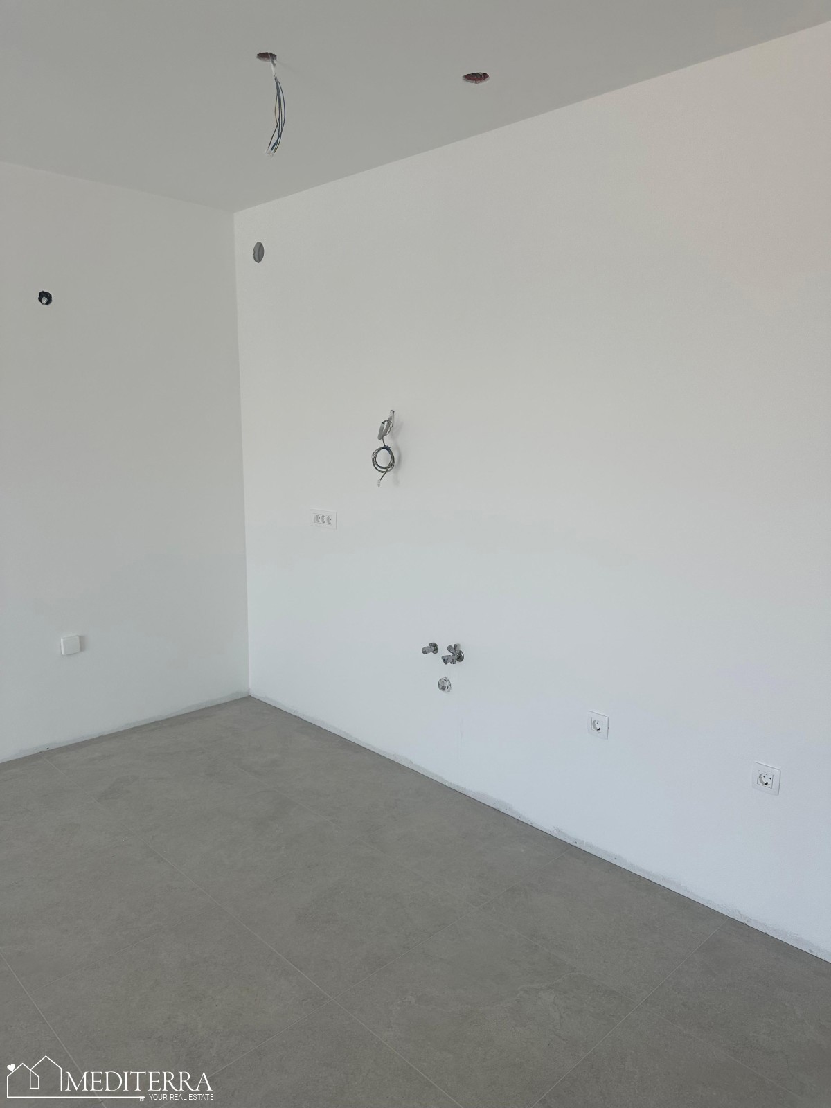 Apartma s strešno teraso in pogledom na morje, Vabriga, Istra