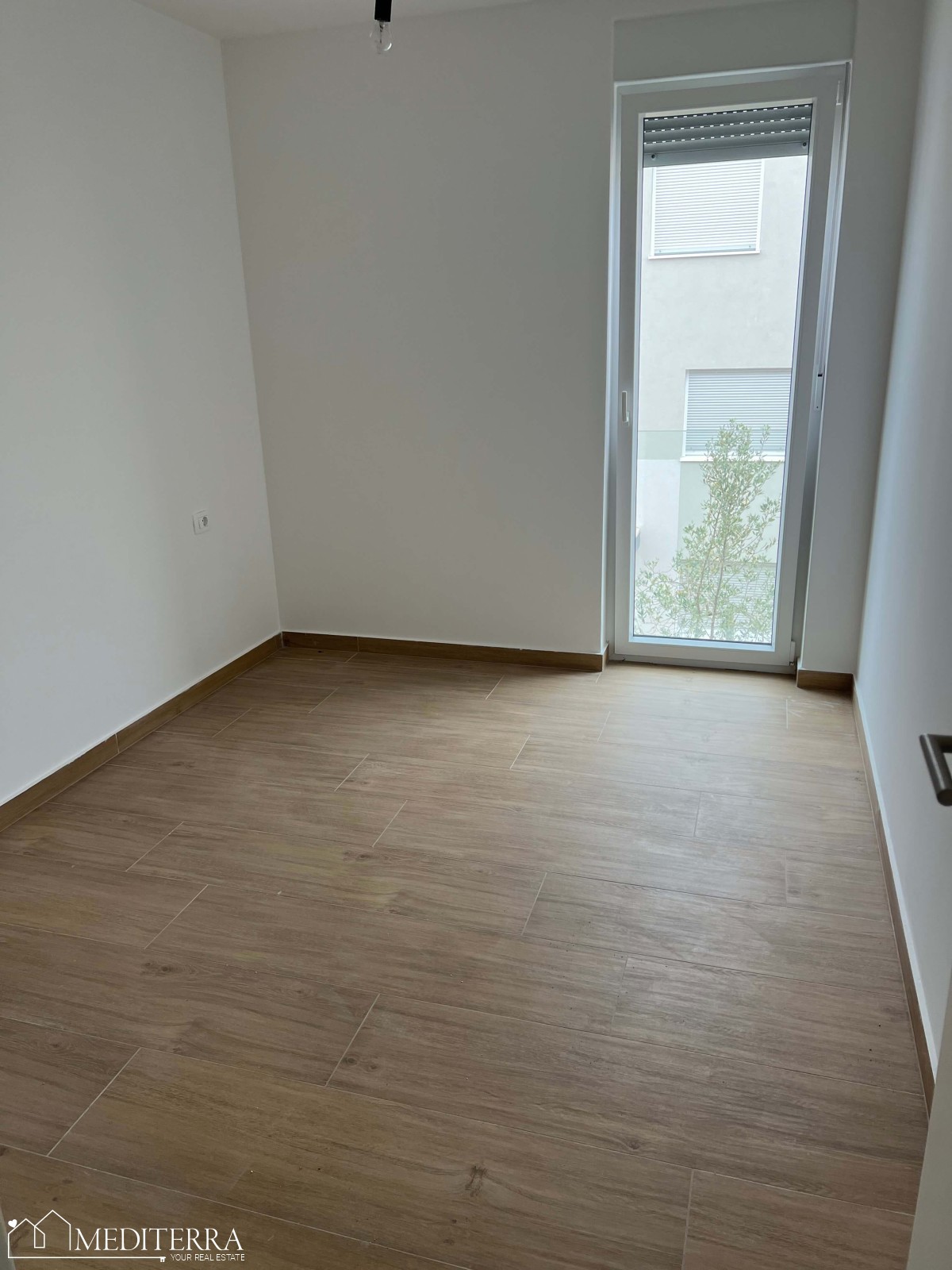 Apartma S5 v 1. nadstropju moderne novogradnje, Novigrad Istra