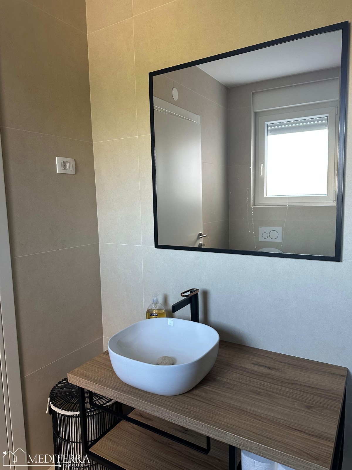 Apartma S5 v 1. nadstropju moderne novogradnje, Novigrad Istra