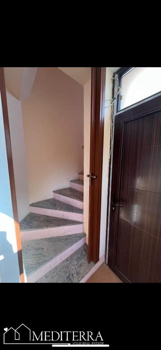 Apartma s pogledom na morje, 500 m od plaže, Novigrad