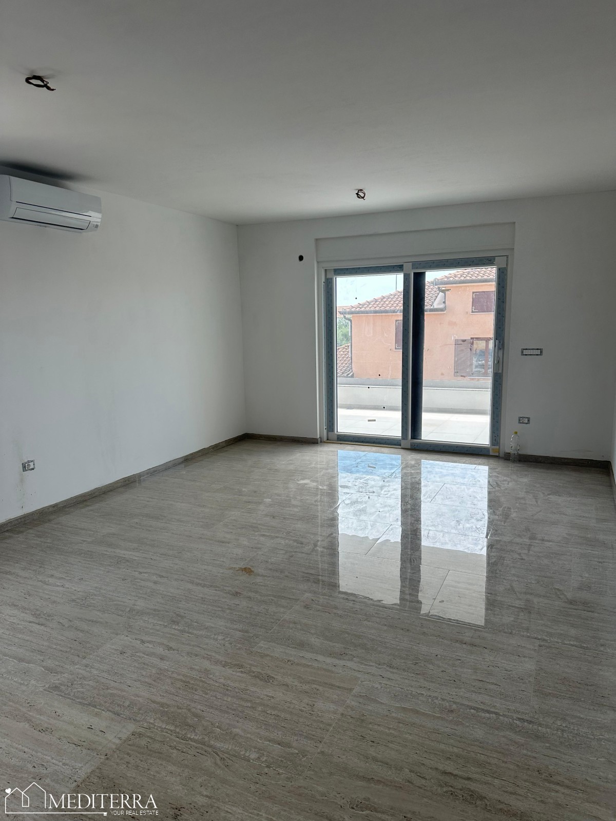 Apartma v 1. nadstropju s pogledom na morje, Novigrad, Istra