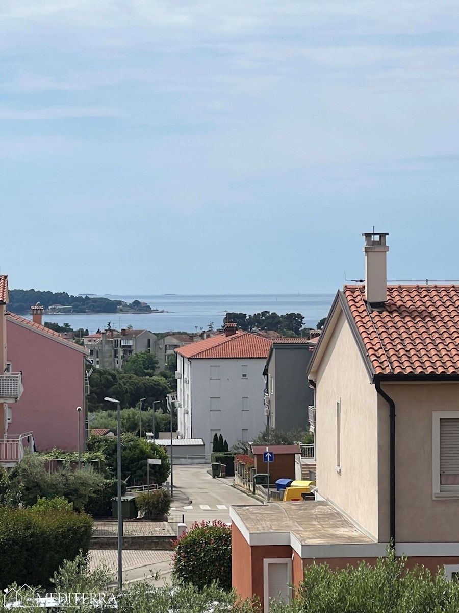 Apartma v 1. nadstropju s pogledom na morje, Novigrad, Istra