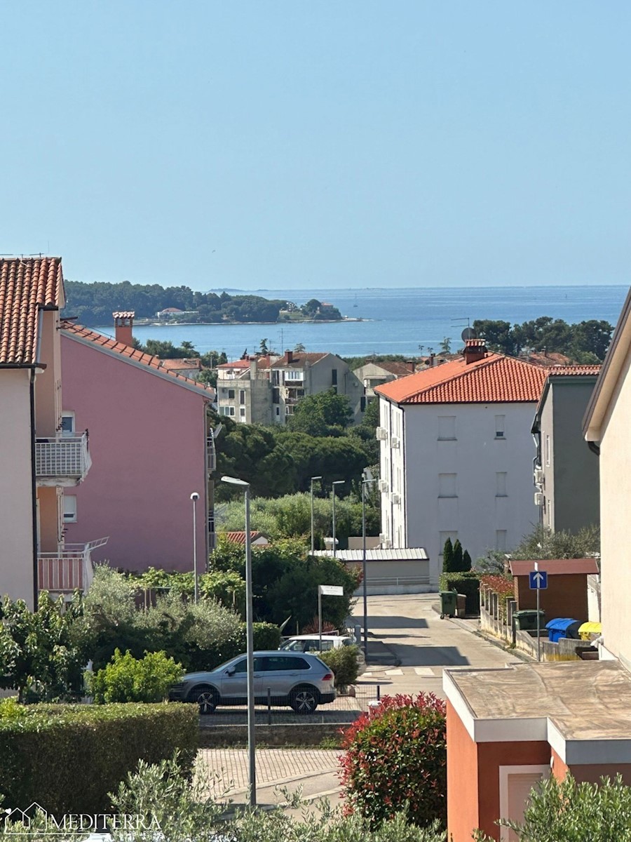 Stanovanje v 2. nadstropju s čudovitim pogledom na morje, Novigrad, Istra